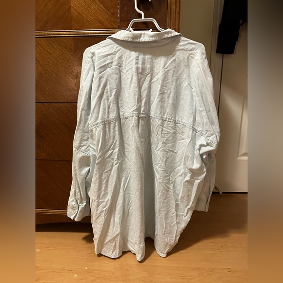 American Eagle oversized button down shirt - Picture 4 of 4